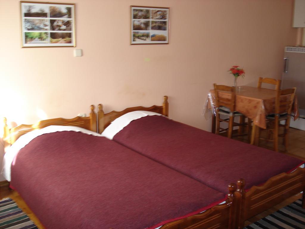 Zephyros Hotel Vytina Exterior photo